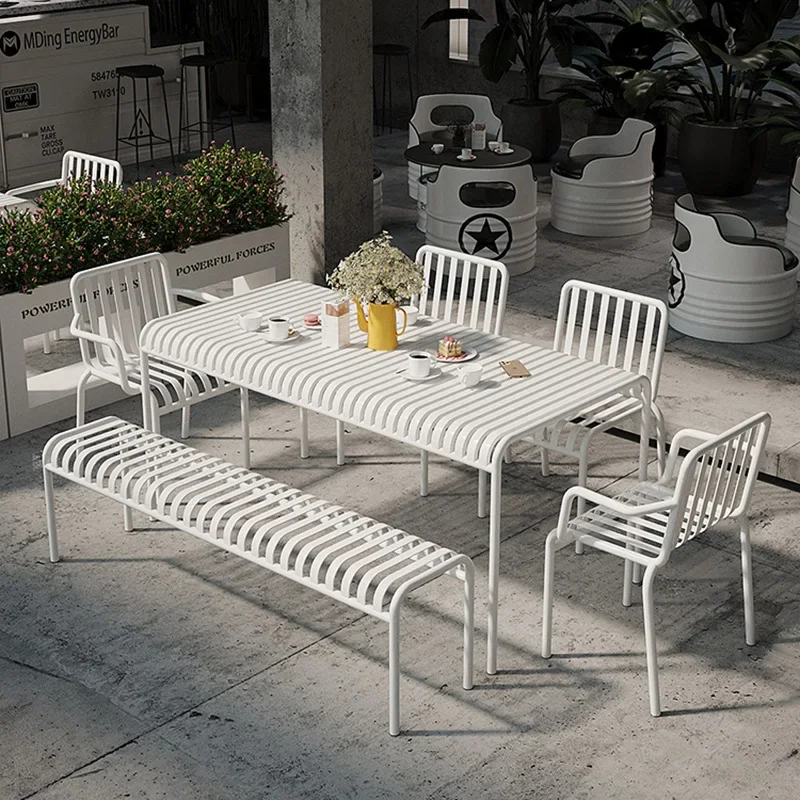 Table et chaises de style indu - Tea Coffee Set Up avis et prix
