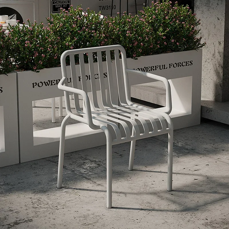 Table et chaises de style indu - Tea Coffee Set Up avis et prix